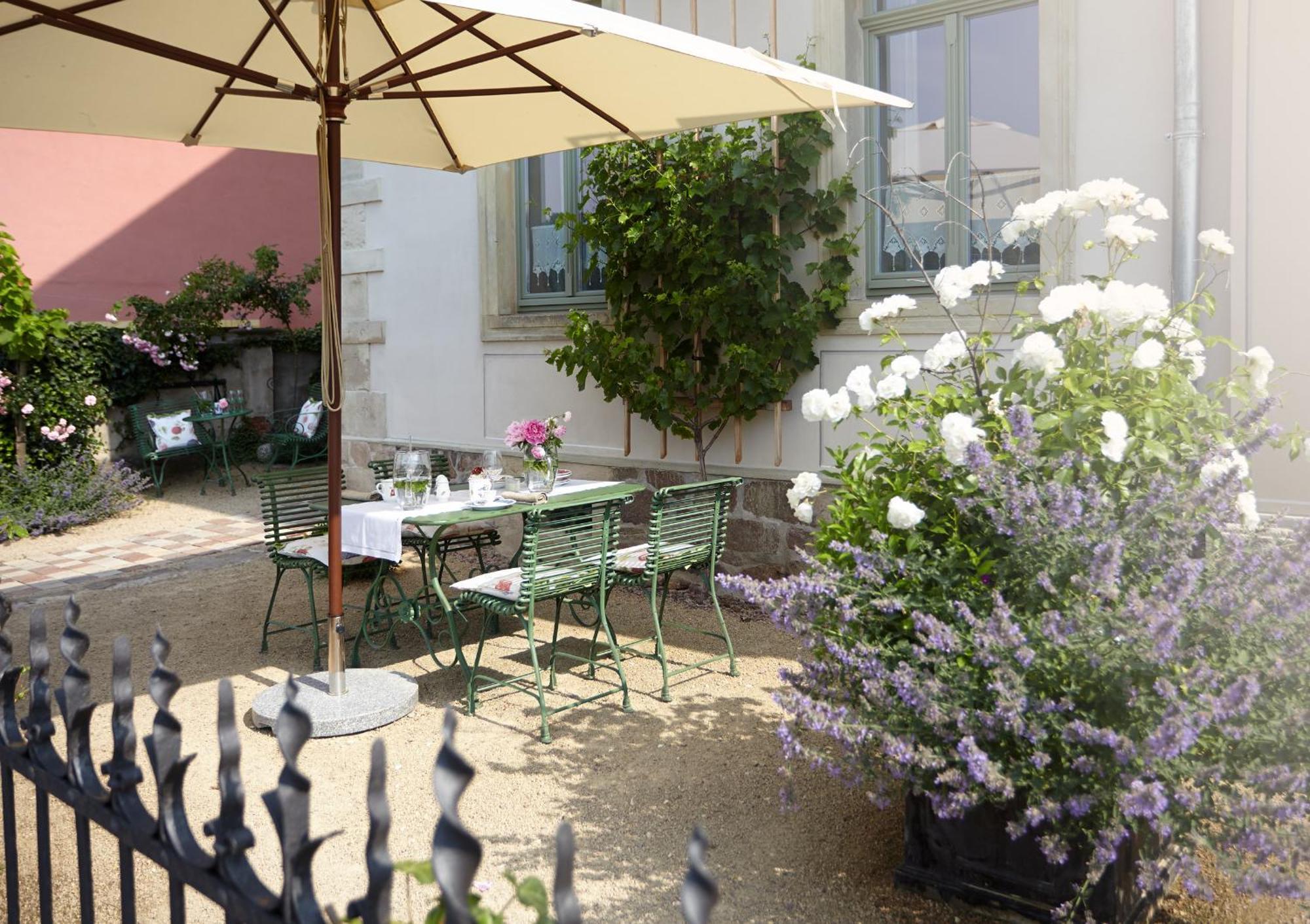 Gaestehaus Schoenitz ไมเซน ภายนอก รูปภาพ